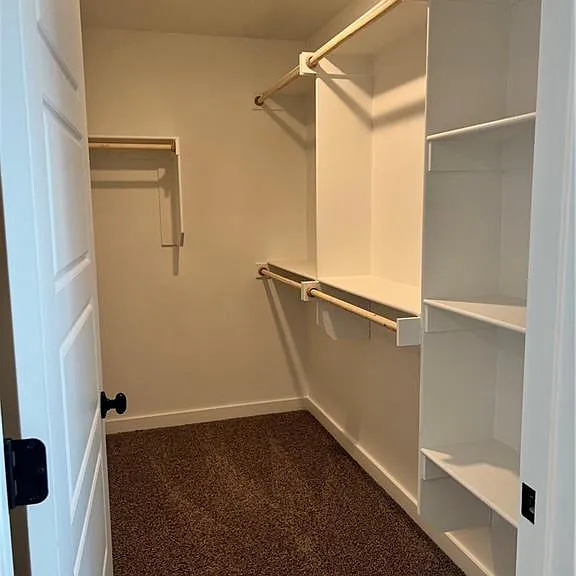 1031 Boardwalk Ave — Photo 6