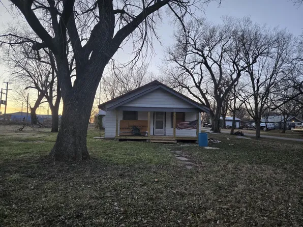 109 N Jackson St, Toronto, KS 66777