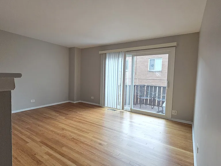 553 W Park Ave #D — Photo 3