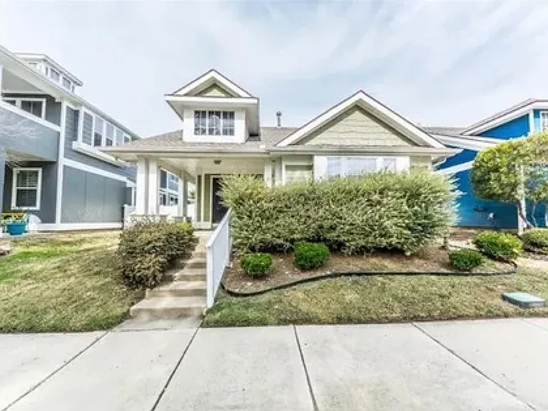 1709 Azalea Dr — Photo 9