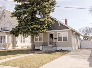 520 9th St N, Moorhead, MN 56560