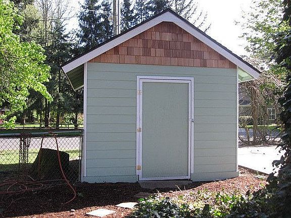 Garden shed 