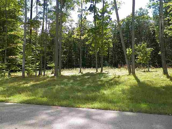 4th image of 2113 Woodside Dr