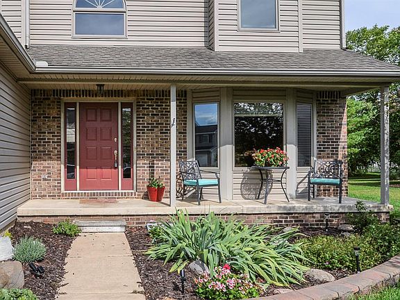 2nd image of 6926 Kingsley Cres