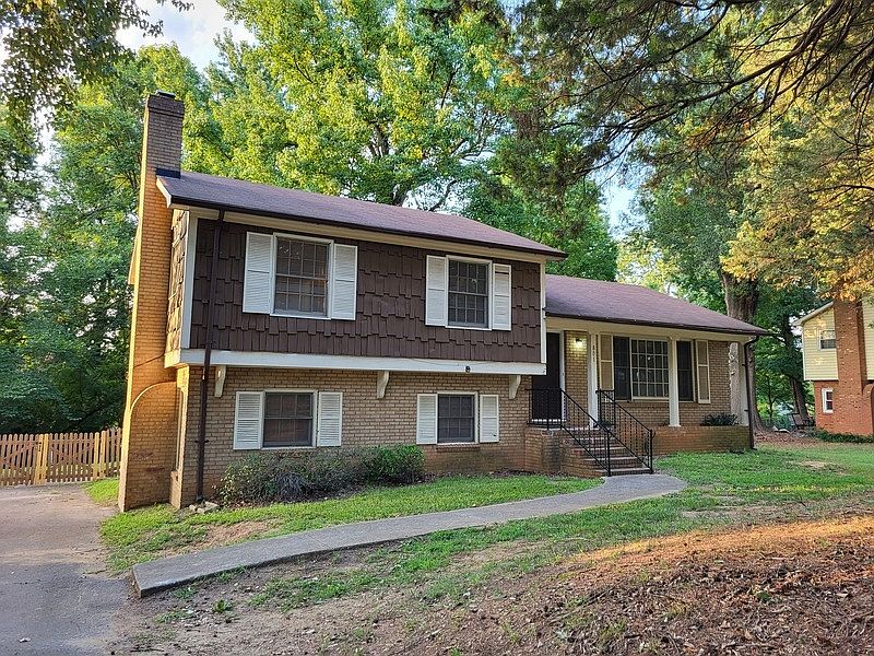 1st image of 801 Archdale Dr