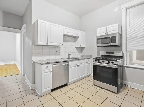 3131 W Augusta Blvd, Chicago, IL