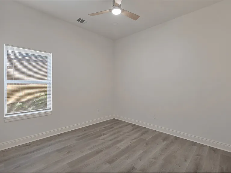 1515 Morrell Ave — Photo 15