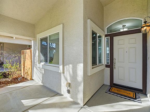 4th image of 3368 Verdeca Way