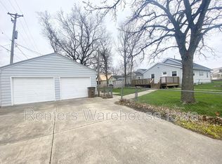 441 2nd St, West Des Moines, IA 50265