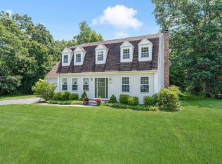 16 Wingate Rd, South Kingstown, RI 02879