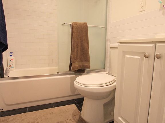 5th image of 87 E 3rd St #1F