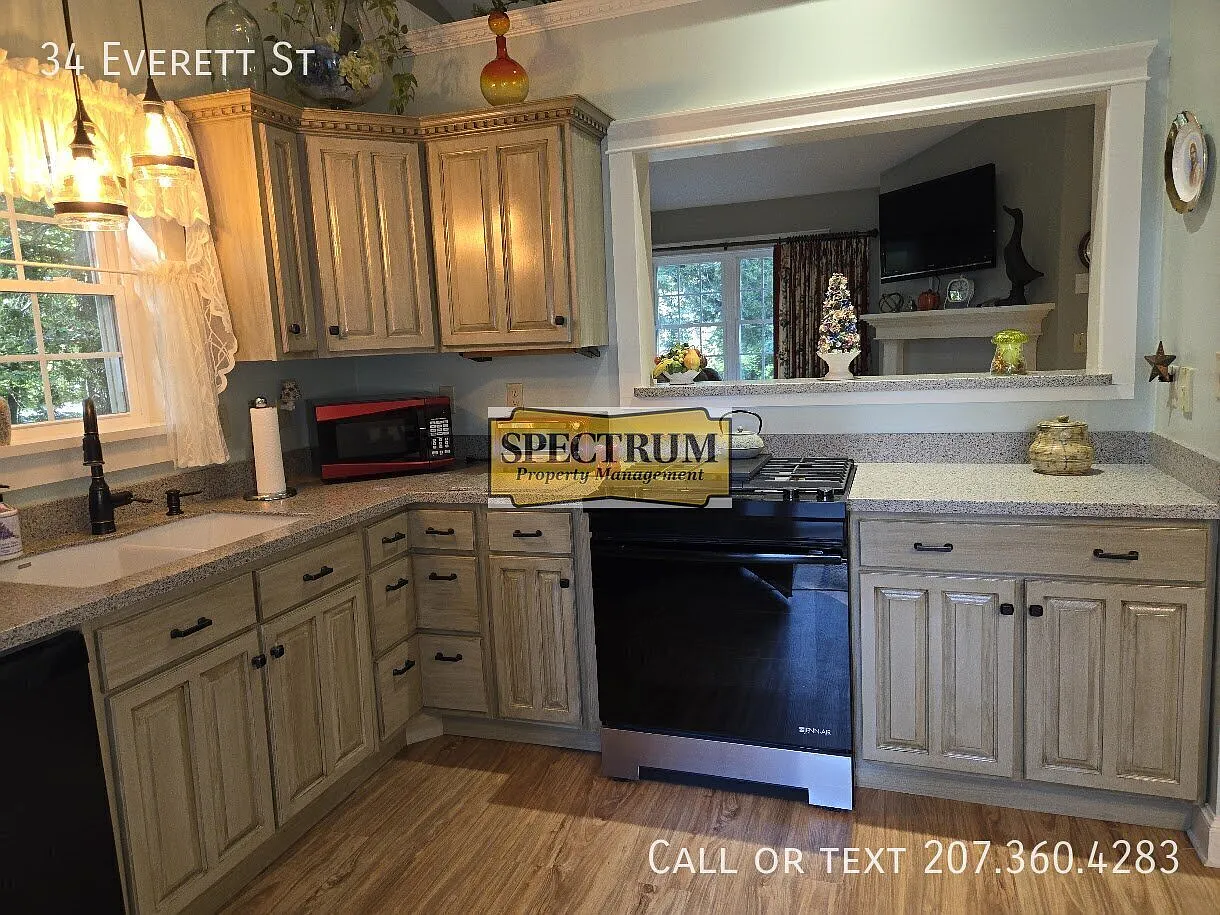 1 bed, 1.5 bath, $2,200 — Photo 2