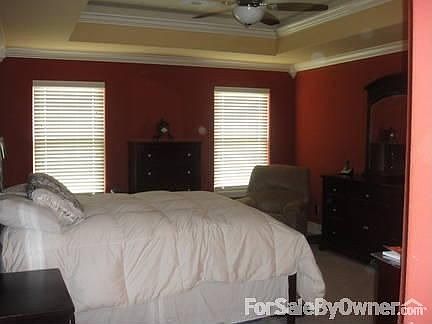 3rd image of 3901 Summerbrook St