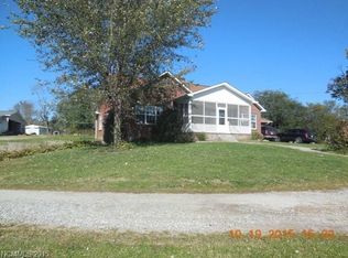 311 Dana Rd, Hendersonville, NC 28792