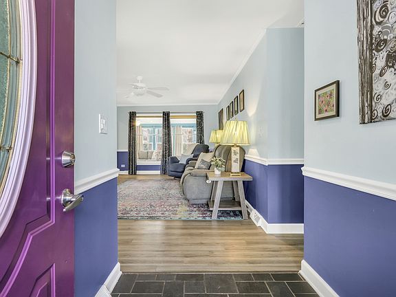 3rd image of 430 N Garfield Blvd