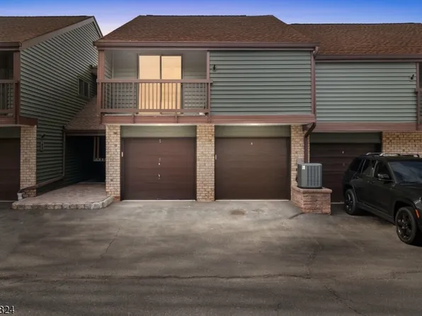 6 Summit Ct, Clinton Twp., NJ 08801