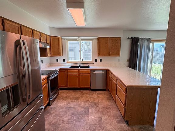 4th image of 8029 Potomac Dr