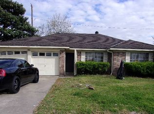 1146 Twin Falls Rd, Houston, TX 77088