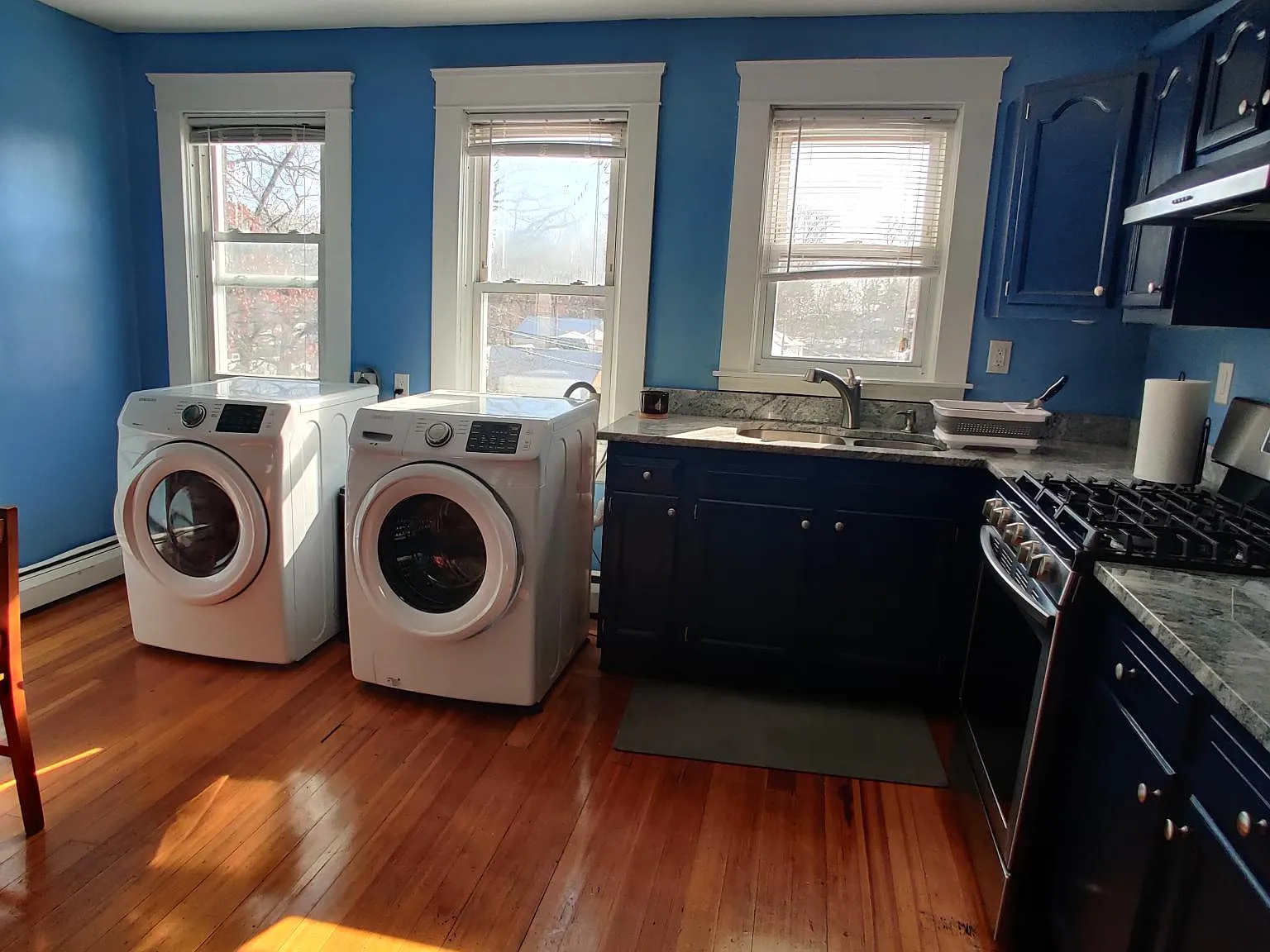 2 bed, 900 sqft, $1,750 — Photo 2