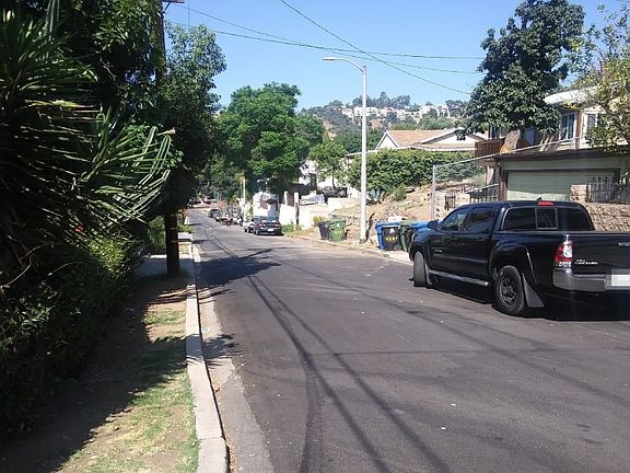 5th image of 5247 Lathrop St