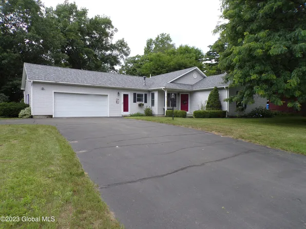 41 Iris Avenue, South Glens Falls, NY 12803