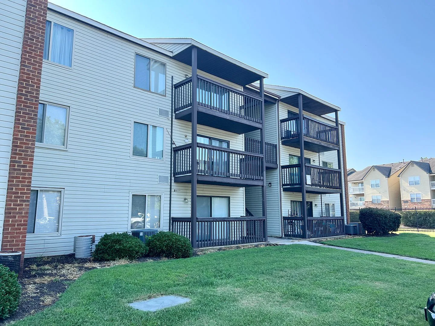 1bth 1bth Condo in Hampton — Photo 1