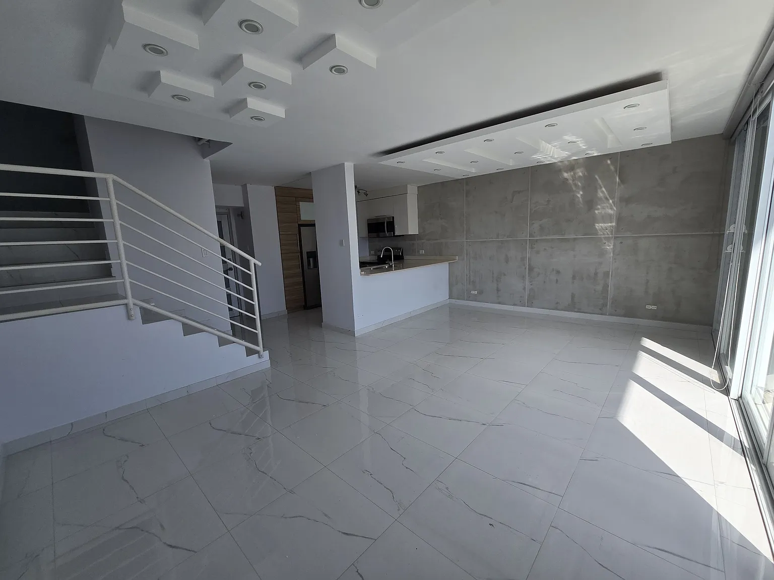 2 bed, 1.5 bath, 1100 sqft, $3,000 — Photo 3