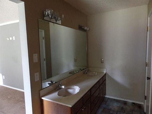 5th image of 6533 Alta Vista Dr.