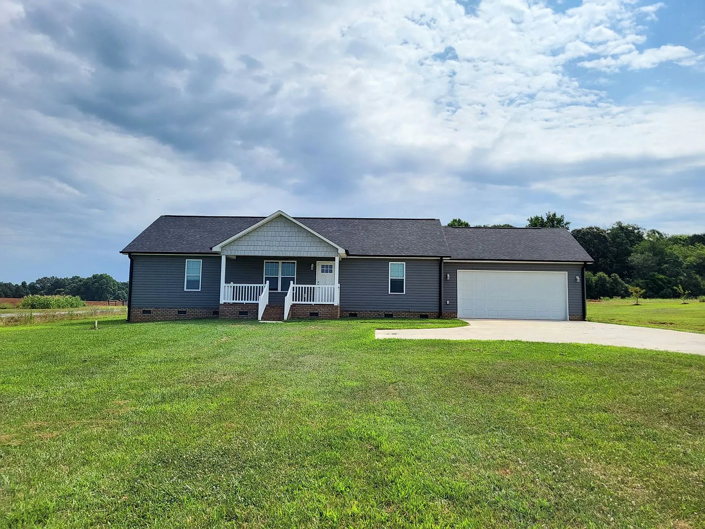 3 bedroom home in Lincolnton — Photo 1