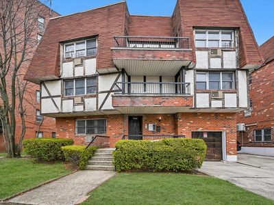 86-25 AVA PLACE, Jamaica, NY, 11432