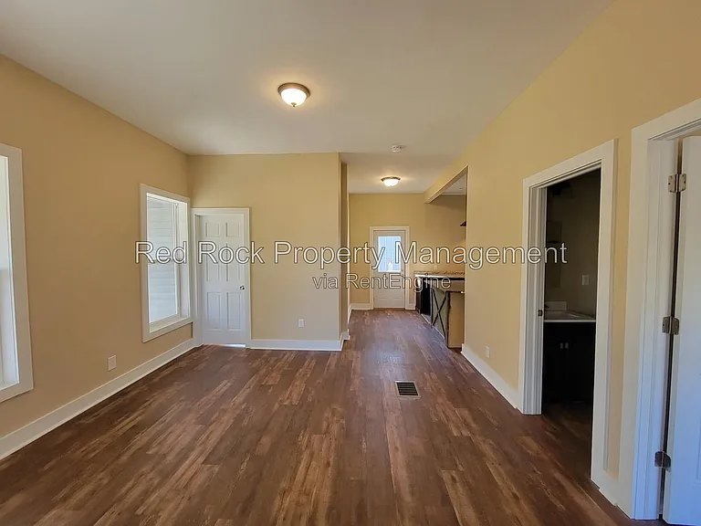400 Milwaukee St — Photo 3
