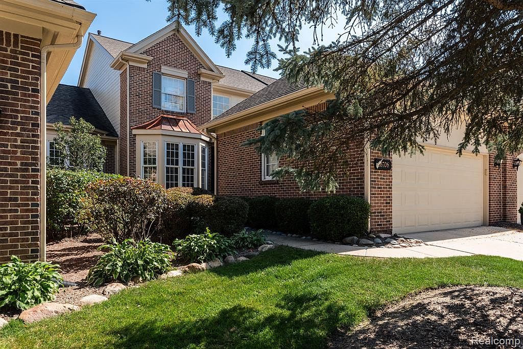 16706 Oakmont Ct, Northville, MI 48168 Zillow