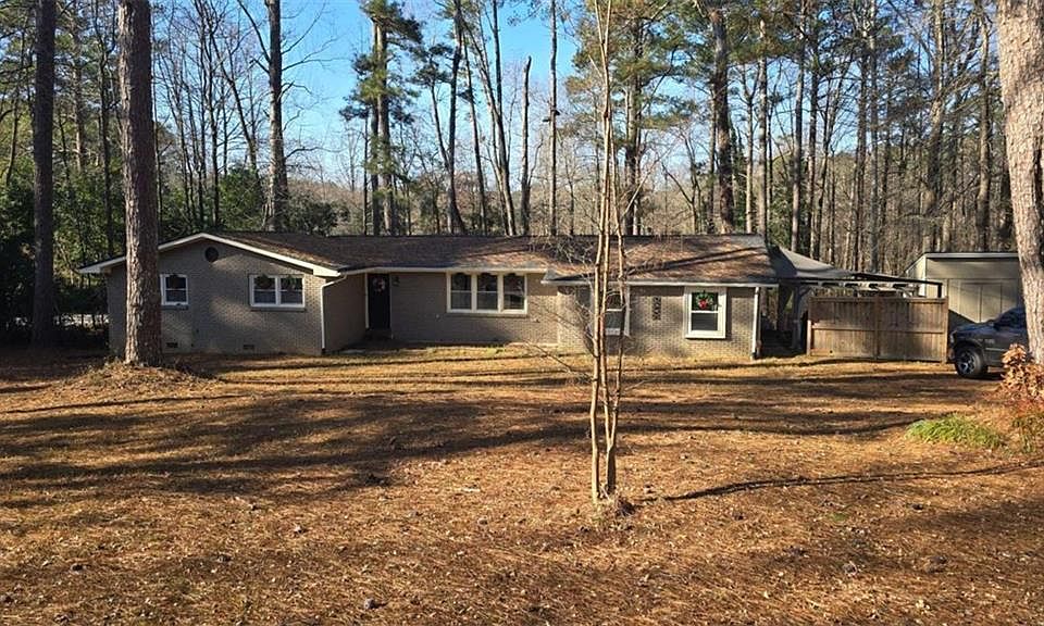 1st image of 1967 Parker Rd SE