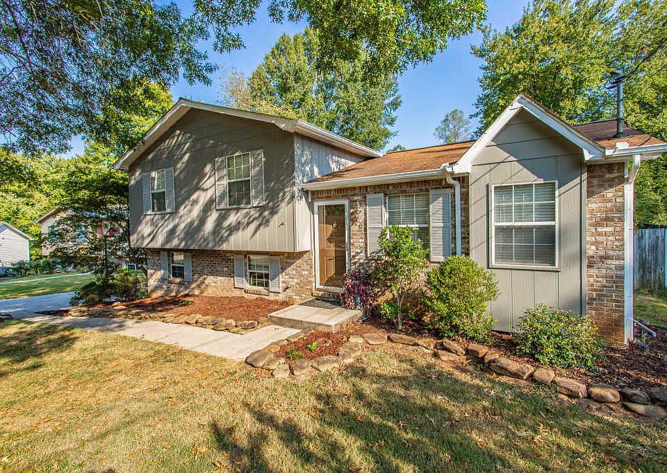 1st image of 6205 Silver Bell Cir