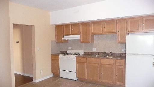 2nd image of 2494 Saint Johns Ave APT 1NE