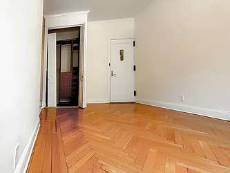 Rented by Manhattan Realty Group