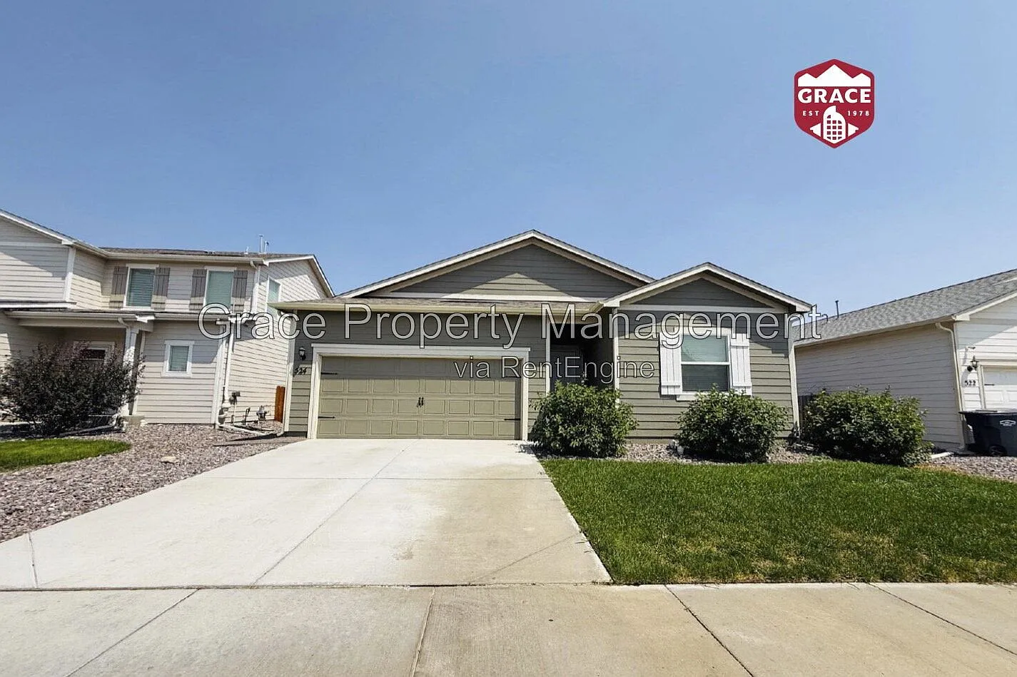 3 bed, 2.0 bath, 1320 sqft, $2,595 — Photo 1
