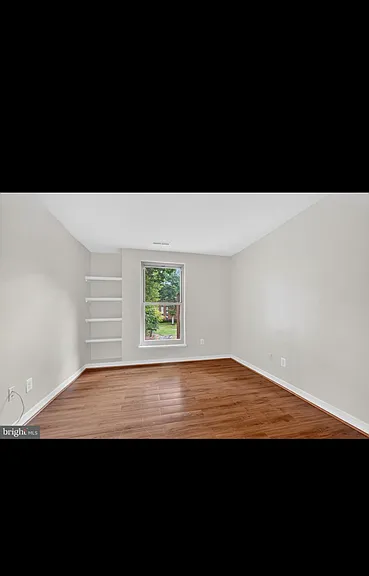 3330 Woodburn Village Dr #33 — Photo 8