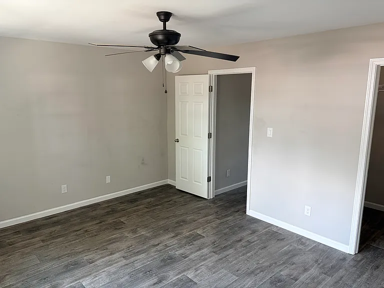 1025 Carolina Rd #V2 — Photo 6