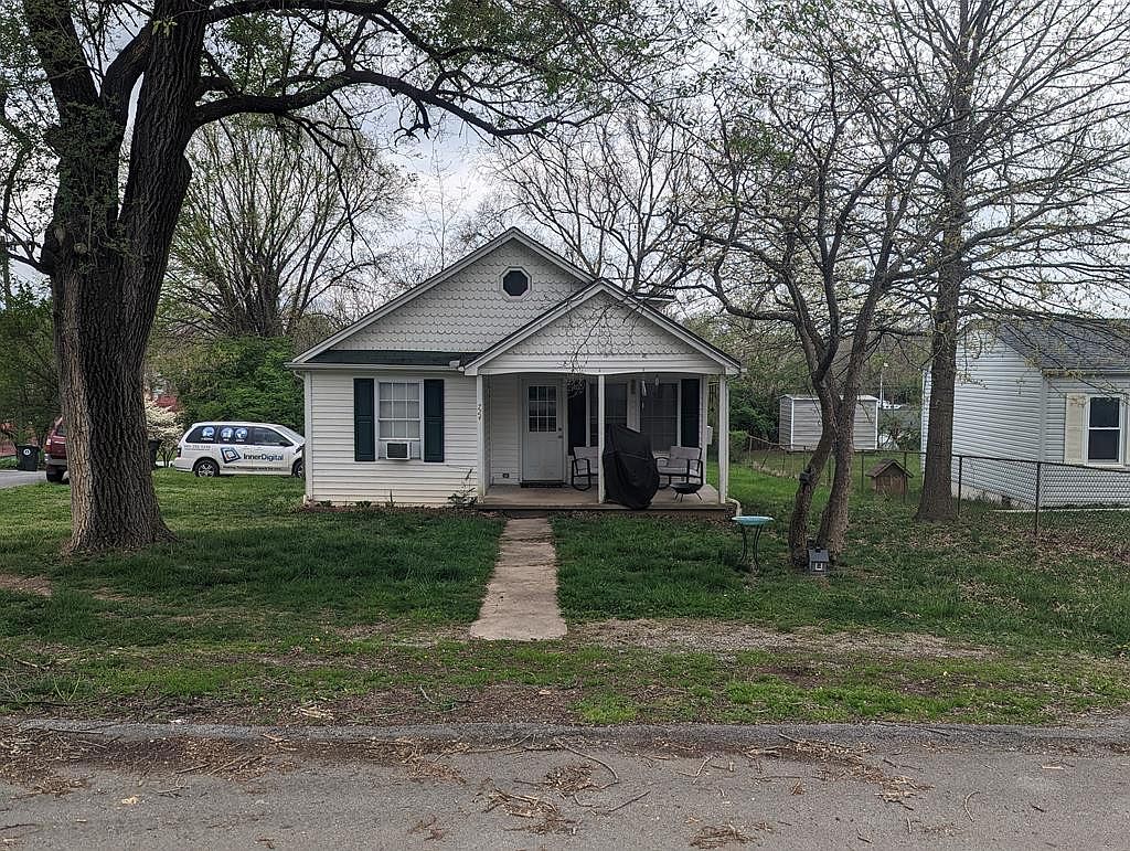 724 Baker St, Morristown, TN 37813 Zillow