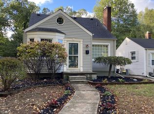 927 W Maplehurst St, Ferndale, MI 48220