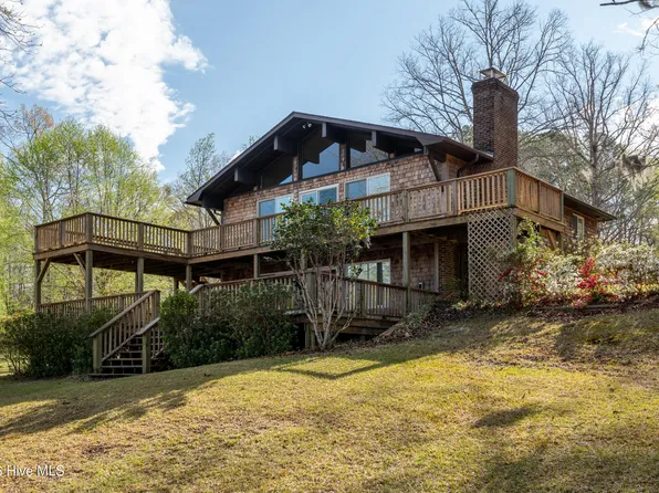 334 Creekwood Lane, Blounts Creek, NC 27814