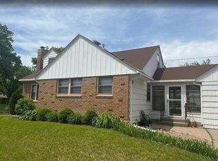 4000 Zenith Ave N, Robbinsdale, MN 55422