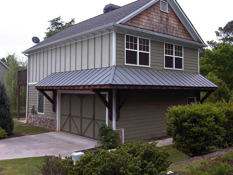 2nd image of 192 Lakeside Dr
