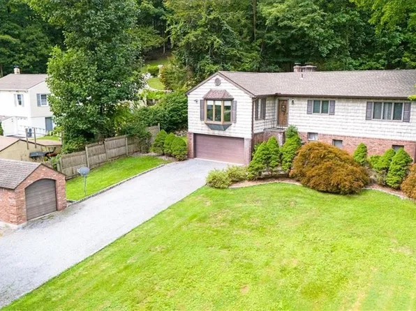 659 Sprout Brook Road, Putnam Valley, NY 10579