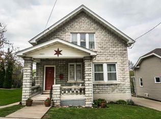 1003 W 5th St, Dubuque, IA 52001