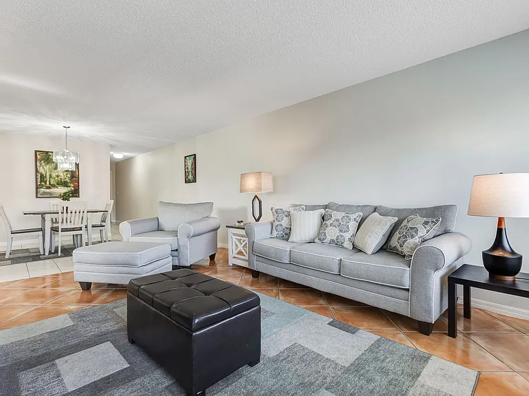 110 Cypress Way E #F8 — Photo 2