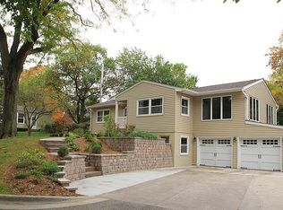 23 George St, Iowa City, IA 52246