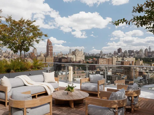 212 West 72nd Street image 8 of 14