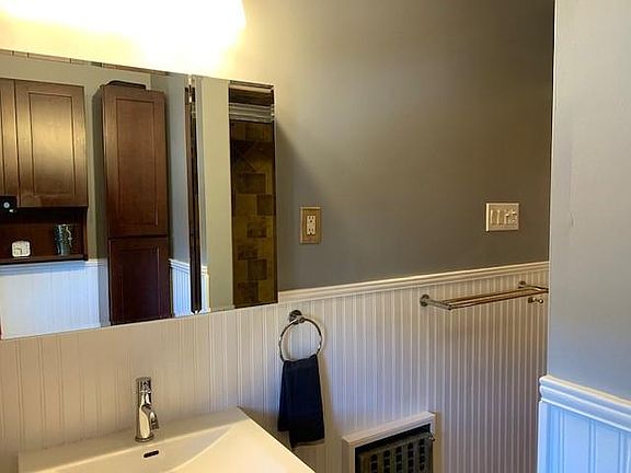 3rd image of 76 Jordan Ave #1